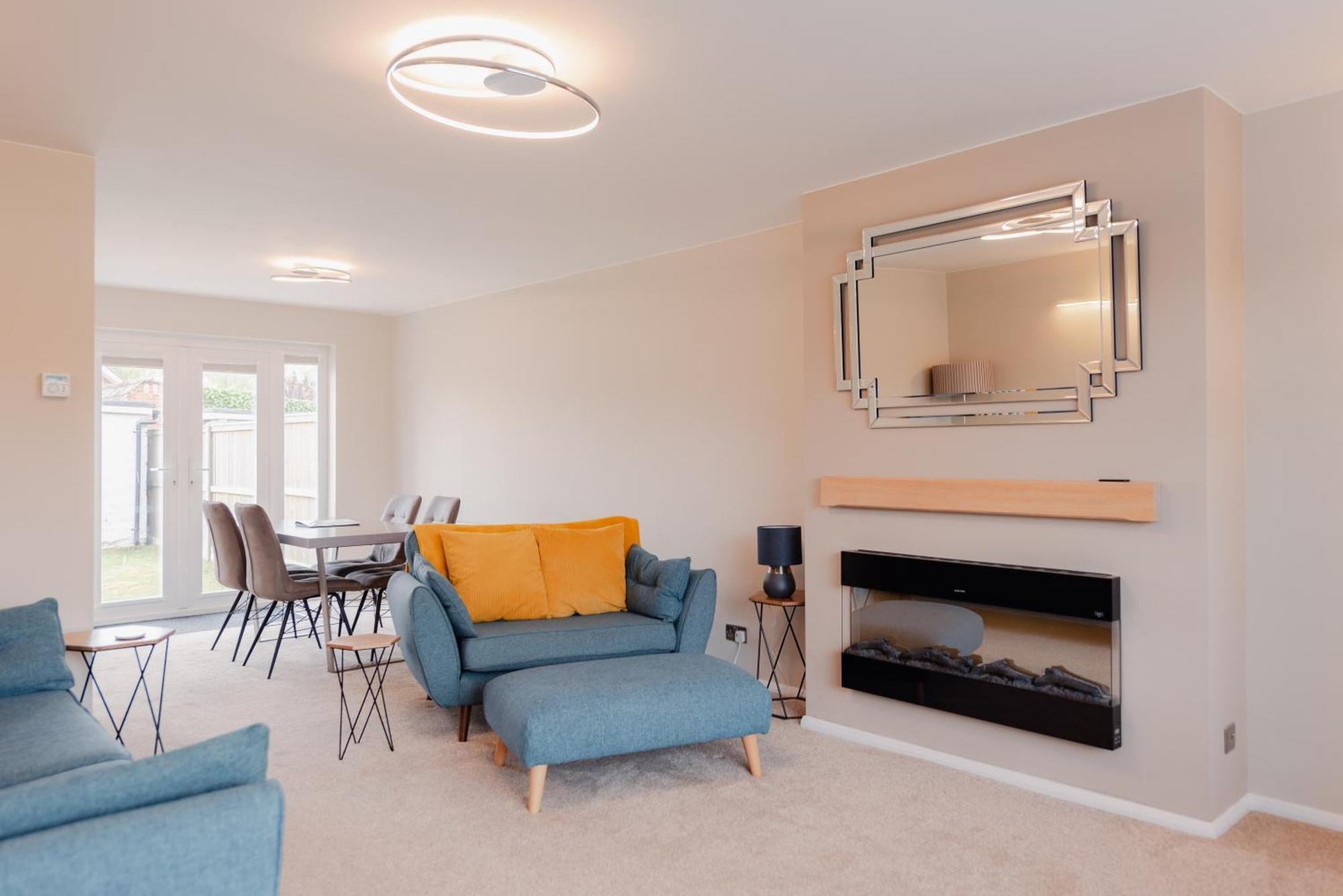 Luxury Recently Renovated 3 Bedroom Home In Sandwich Kent Exterior photo