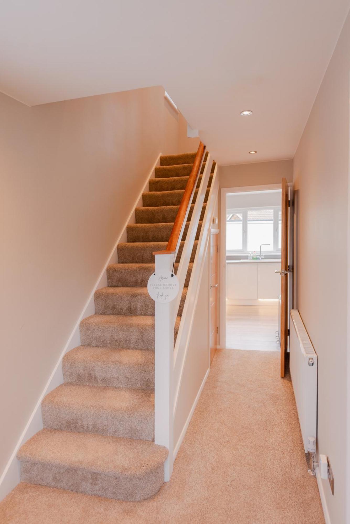 Luxury Recently Renovated 3 Bedroom Home In Sandwich Kent Exterior photo